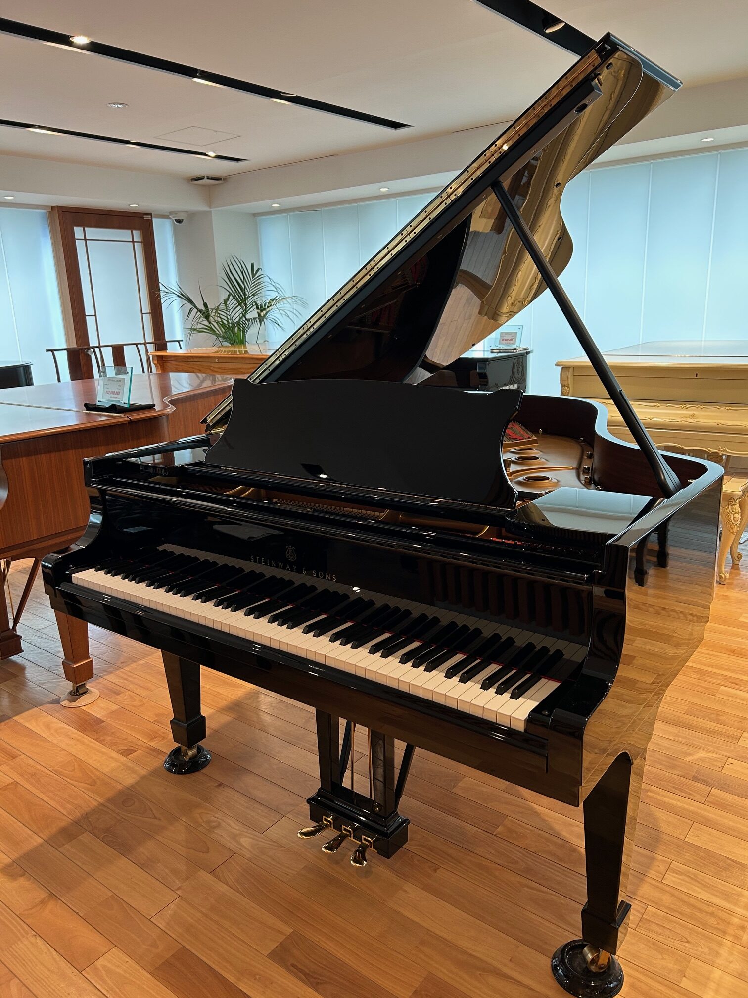 SOLD OUT】スタインウェイ中古ピアノA-188 - 輸入ピアノ 
