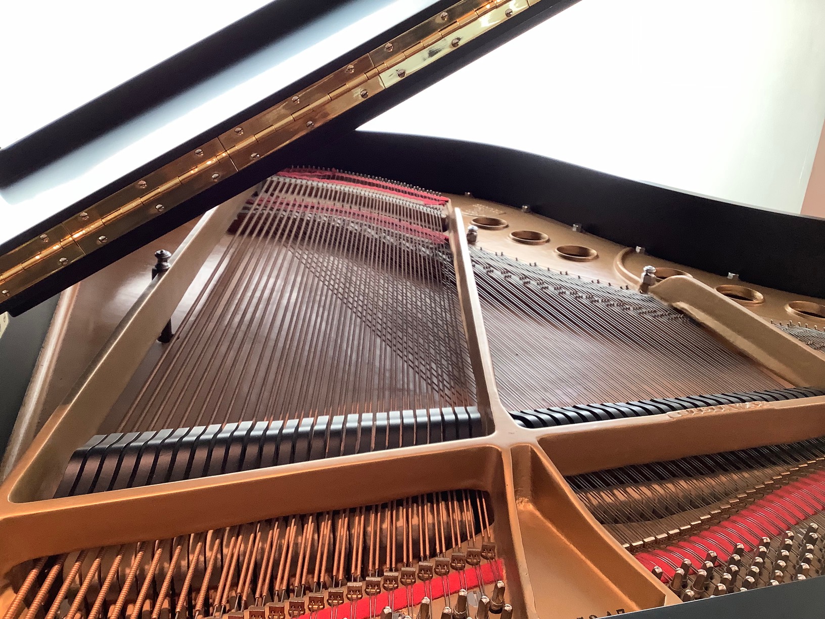 スタインウェイM445-7